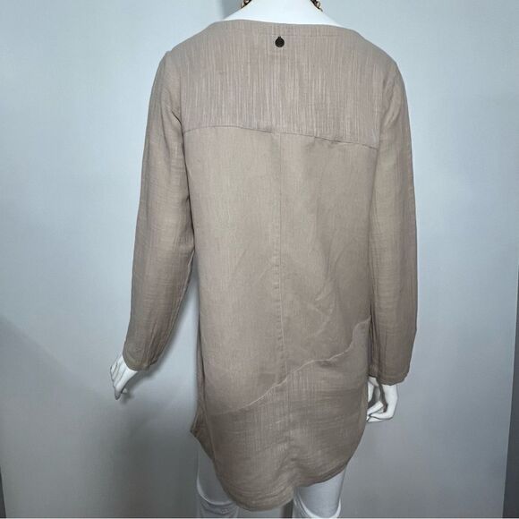 Soft Surroundings Linen/Cotton Blend asymmetrical criss cross hem tunic top - S - Picture 8 of 11